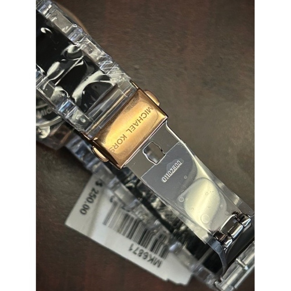 NWT Michael Kors Rose Gold & Clear Watch w/Pave Crystals MK 6676 MSRP $250 - Picture 6 of 7